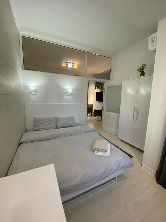 New Double Room Luxury Apartment In The Center تشيسيناو المظهر الخارجي الصورة